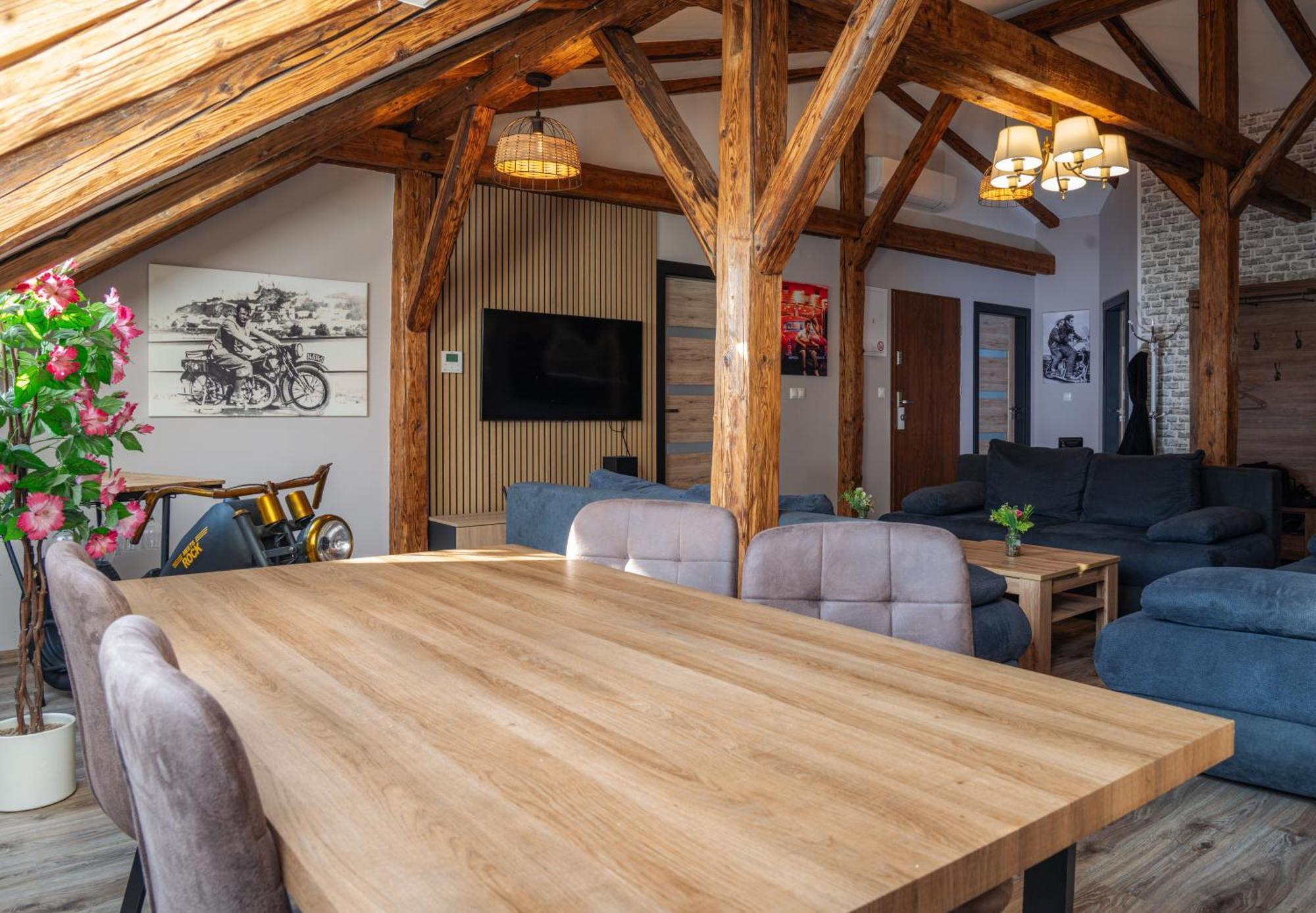 Apatman Fellini House Appartement Trenčín Buitenkant foto