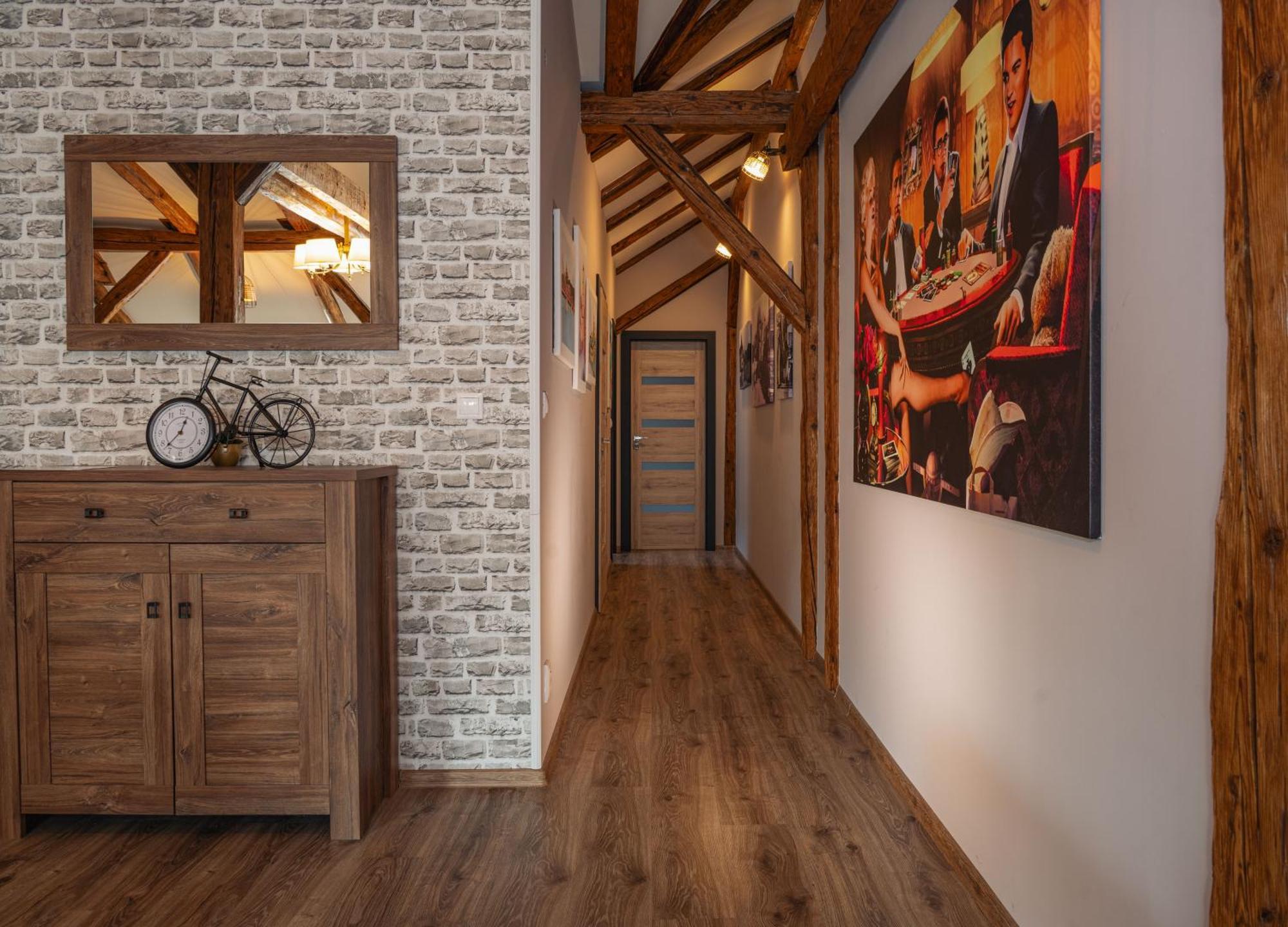 Apatman Fellini House Appartement Trenčín Buitenkant foto